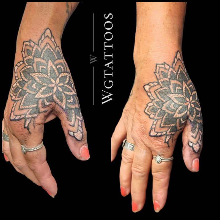 Linework tattoo by Wayne Goodwin
